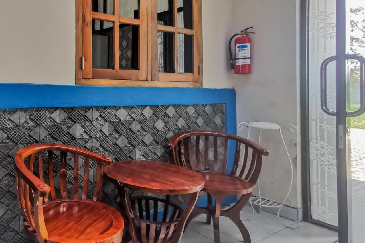 Reddoorz Near Pantai Pancer Door Pacitan Hotel Bagian luar foto