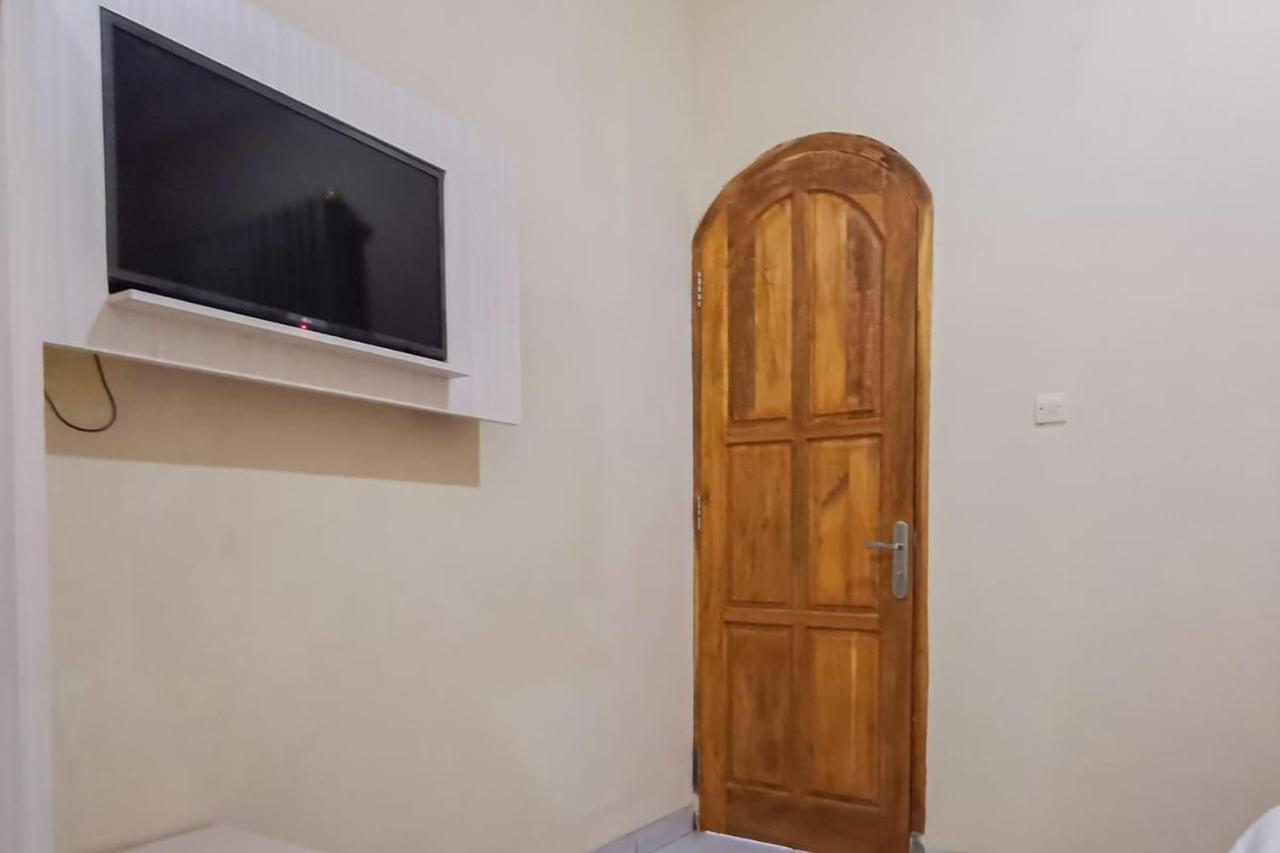 Reddoorz Near Pantai Pancer Door Pacitan Hotel Bagian luar foto